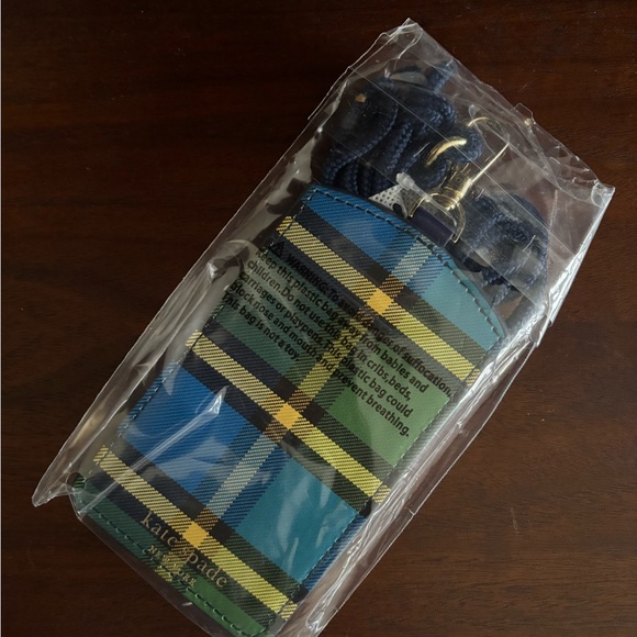 Kate Spade New York I.D. holder and lanyard in the Grand Plaid Duo pattern - Picture 2 of 3